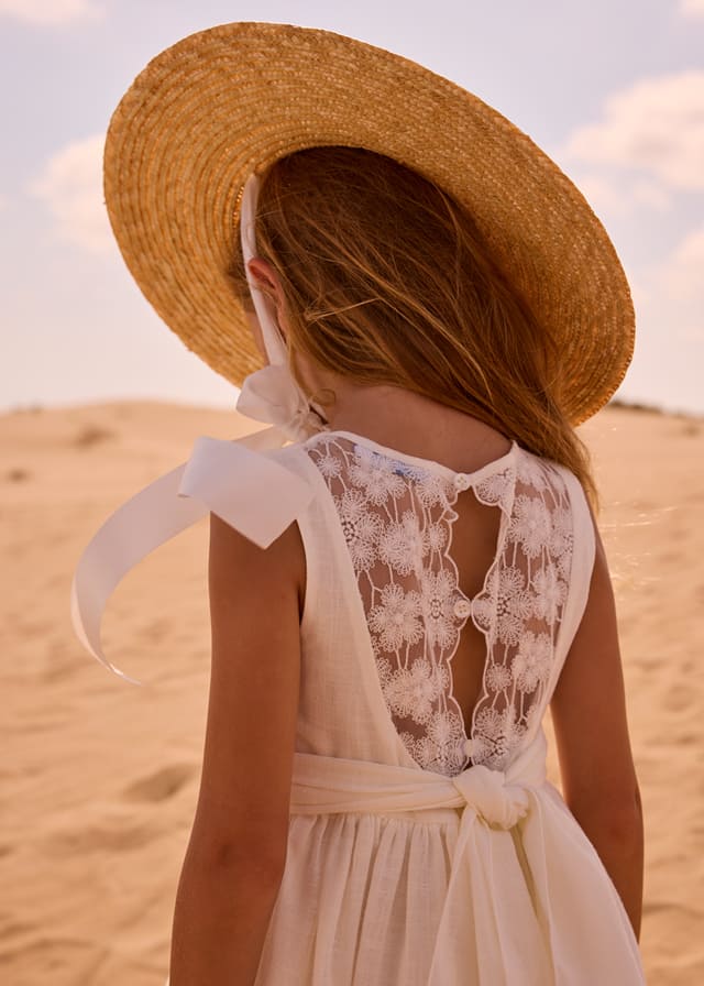 Vestido puntillas
