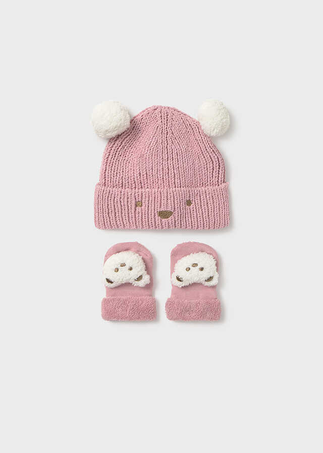 Set de gorro y calcetines