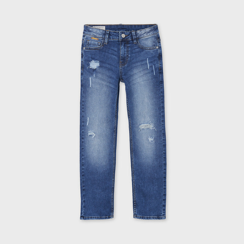 Pantalon tejano straight fit roto