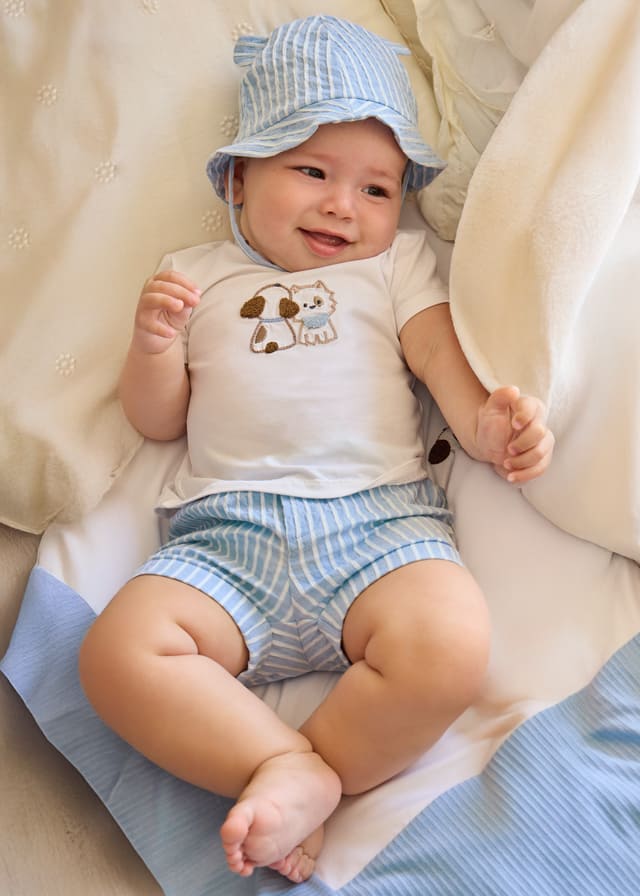 Conj. pantalon corto y gorro