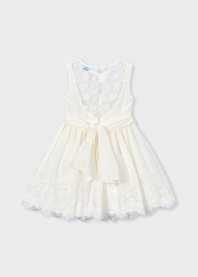 Vestido puntillas