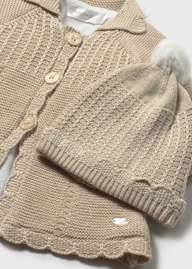 Abrigo y gorro tricot