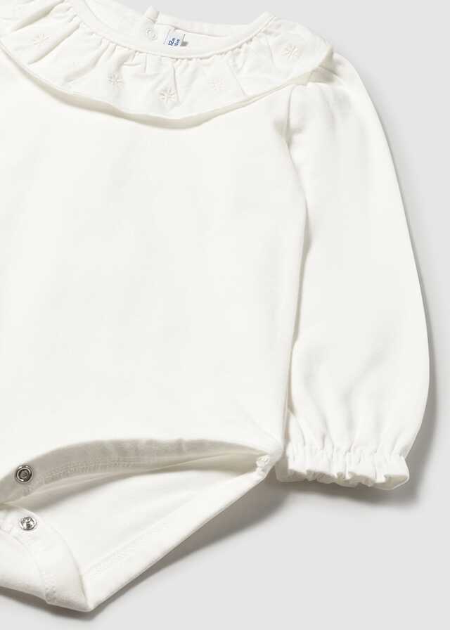 Body cuello bordado