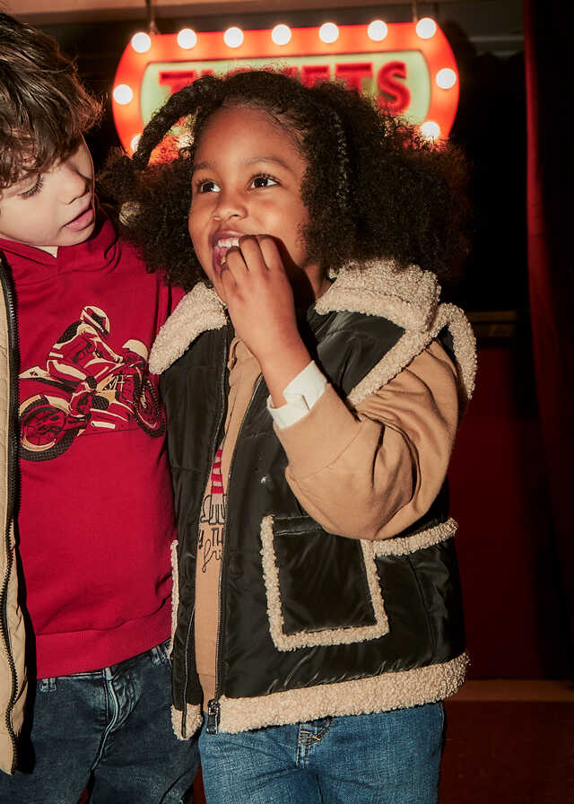 Chaleco contrastes borrego