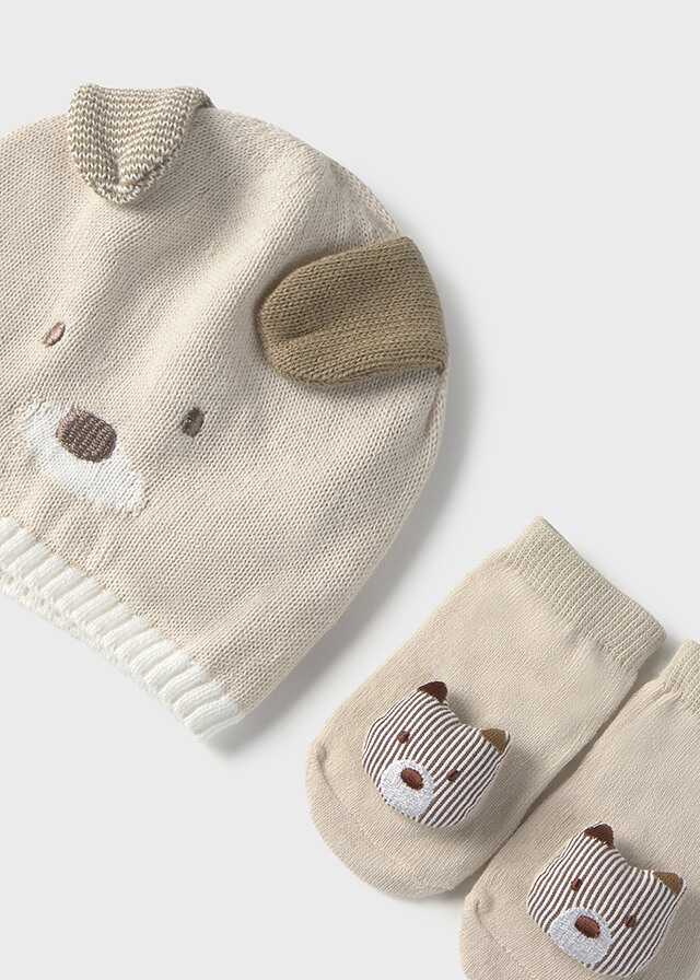 Gorro y calcetin tricot