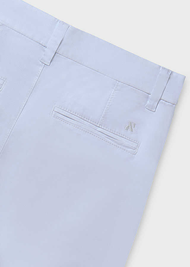 Pantalon chino basico