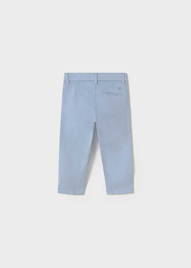 Pantalon chino sarga basico