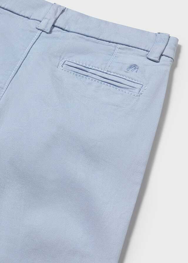 Pantalon chino sarga basico
