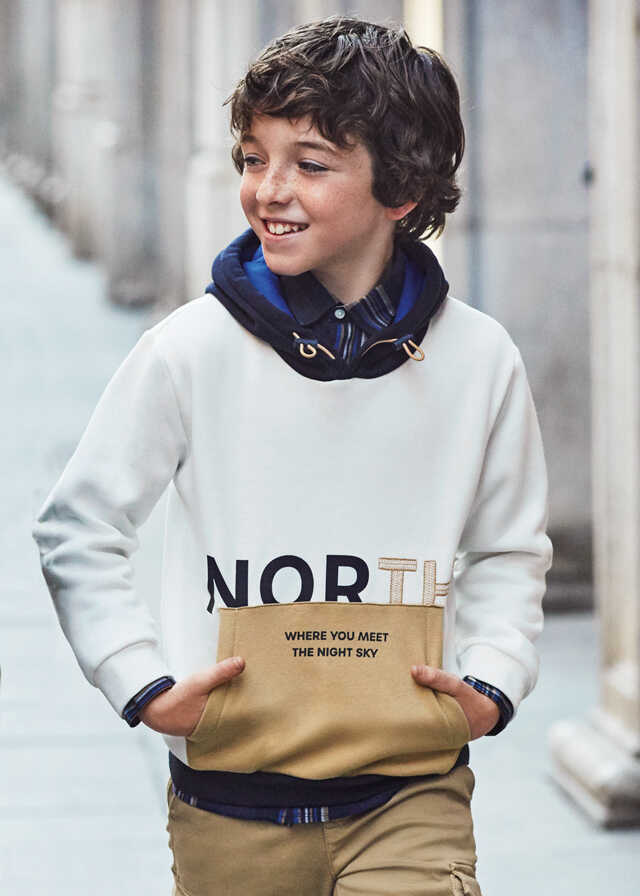 Pullover contrastes