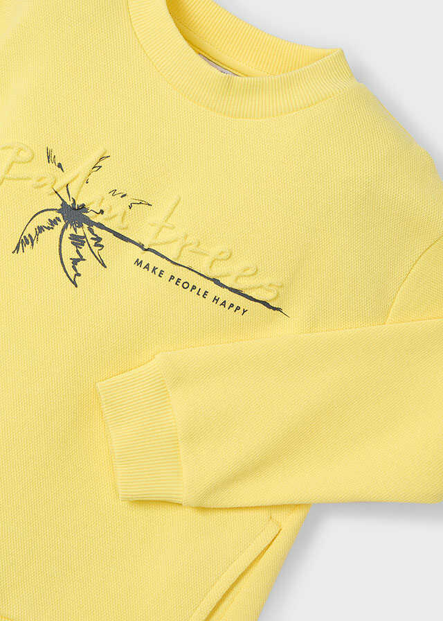 Pullover embossed