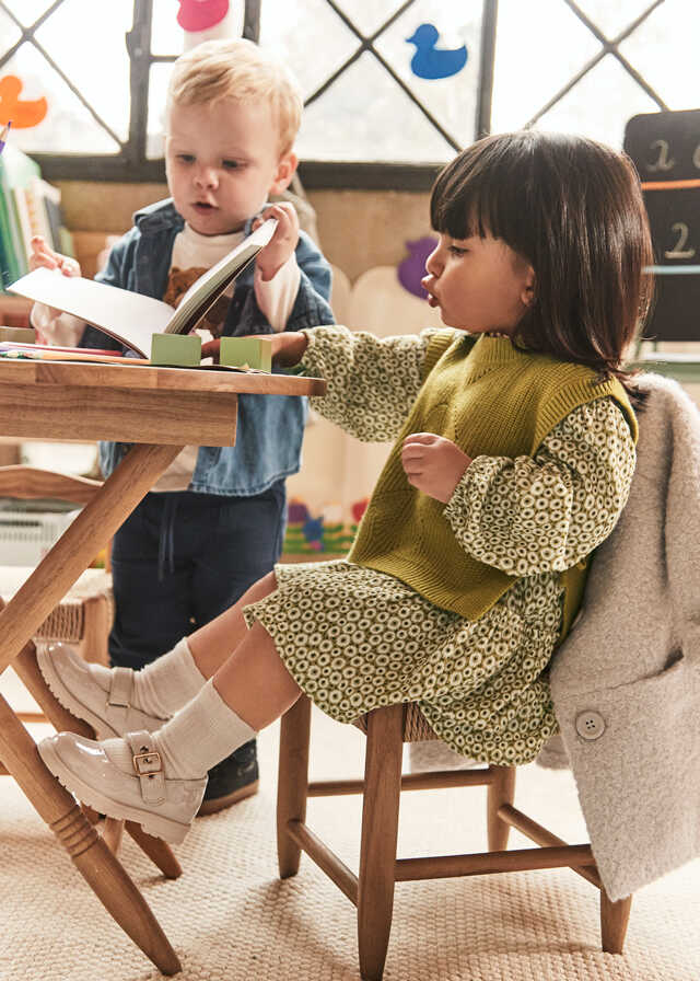 Vestido con chaleco tricot