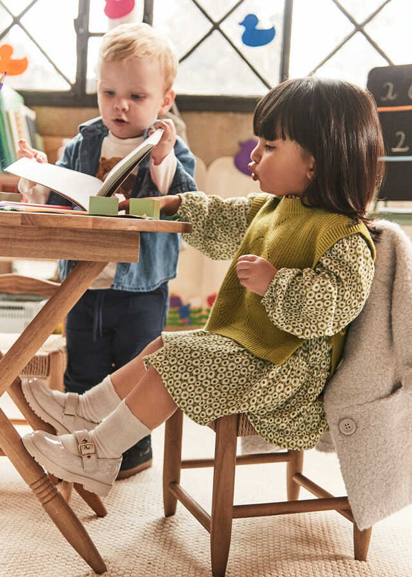 Vestido con chaleco tricot