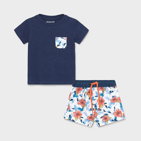 Conjunto bañador y camiseta