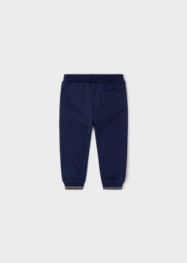 Chandal canguro y pullover